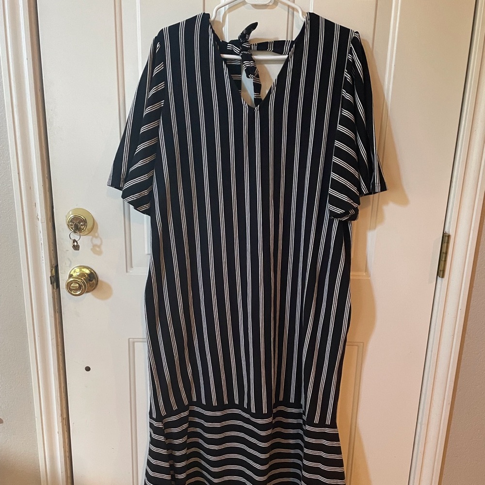 Black and White Dress Suzanne Betro